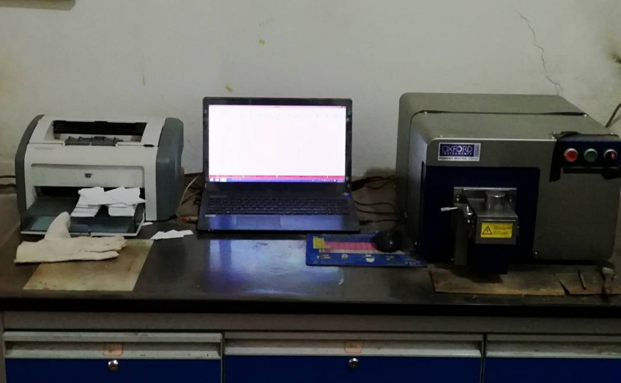 沖擊試驗(yàn)機(jī)、沖擊樣缺口投影儀